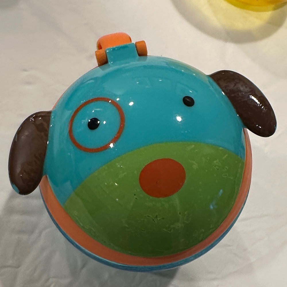 Bundle of Skip Hop Snack Cups - Picture 8 of 16